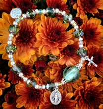 Load image into Gallery viewer, Peridot and Silver Rosary Bracelet