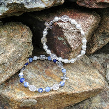 Load image into Gallery viewer, Miraculous Medal bracelet