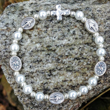 Load image into Gallery viewer, Miraculous Medal bracelet
