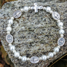 Load image into Gallery viewer, Miraculous Medal bracelet
