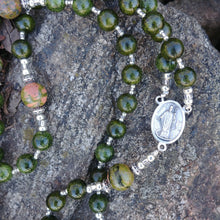 Load image into Gallery viewer, Saint Patrick Rosary Beads
