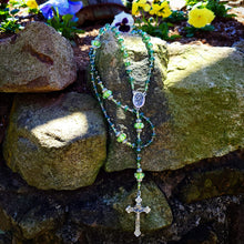 Load image into Gallery viewer, Green and silver Rosary Beads
