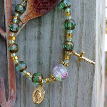 Load image into Gallery viewer, Peridot and gold Rosary bracelet

